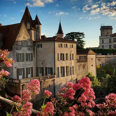 Chateau Des Senechaux, Bourdeilles 外观 照片