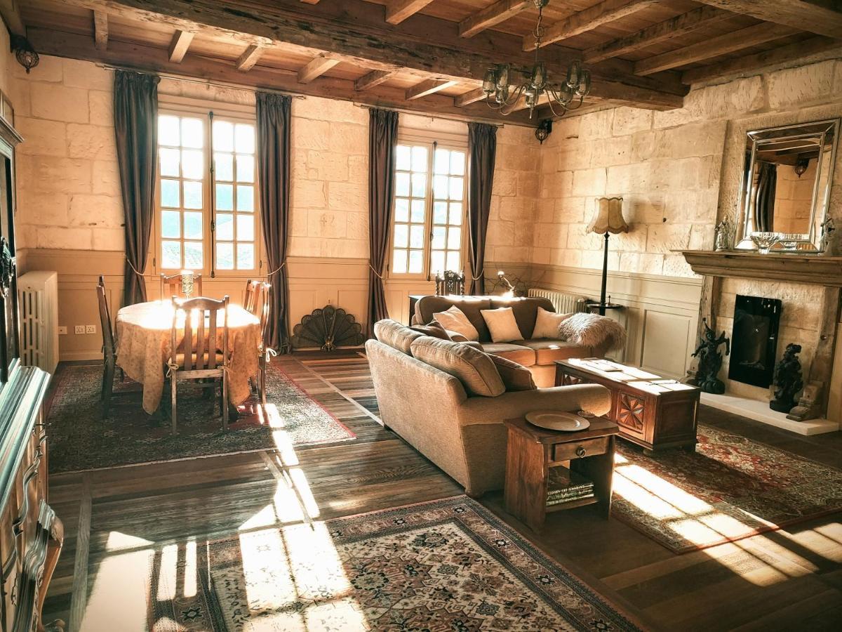 Chateau Des Senechaux, Bourdeilles 外观 照片