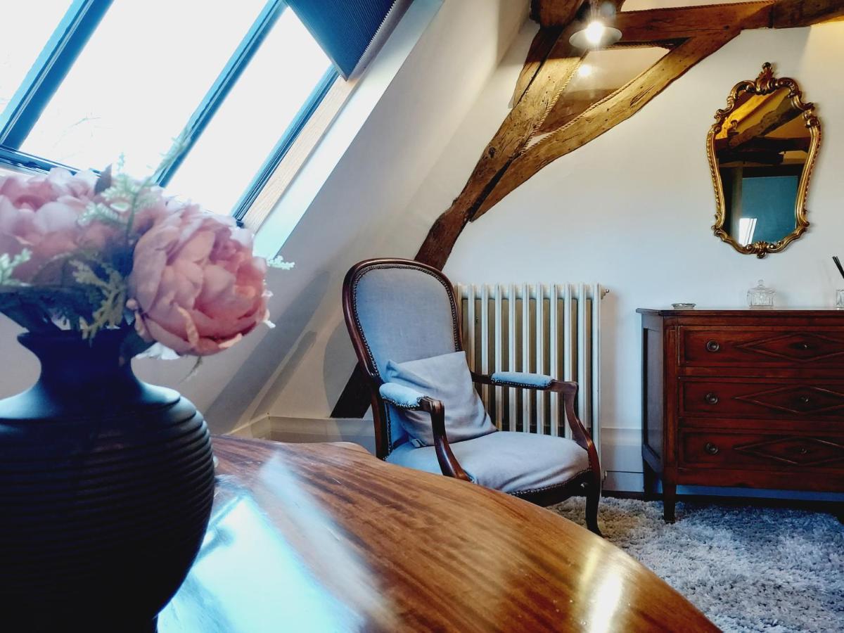 Chateau Des Senechaux, Bourdeilles 外观 照片