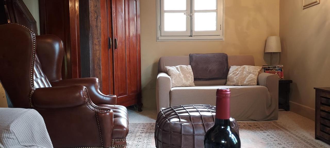 Chateau Des Senechaux, Bourdeilles 外观 照片